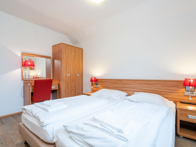 Room 5, Apartment in Obertraun by Hallstattersee, Gmunden