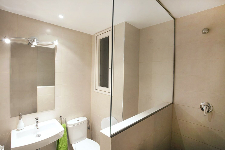 Bathroom, Sant Jordi Apartments Sagrada Familia, Barcelona