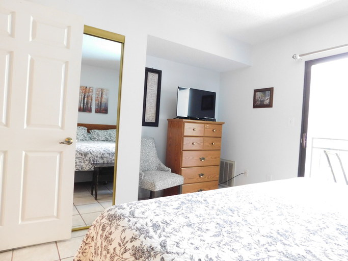 Bedroom 2, Laurel Inn Condominium, Sevier