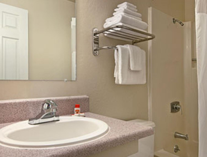 Bathroom 4, Super 8 by Wyndham Sacramento/Florin Rd, Sacramento