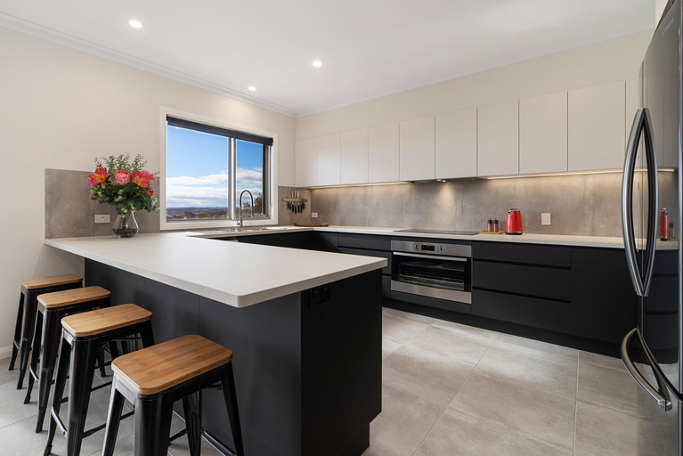 3, Silverdown Luxury king rooms OR Apartment, Orange