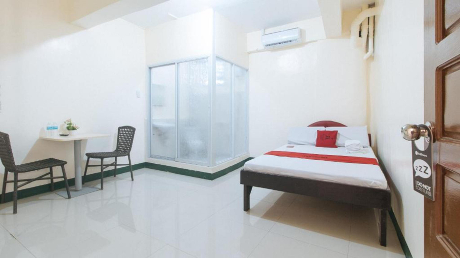 Bedroom 4, RedDoorz @ Western Bicutan Transients Inn, Taguig