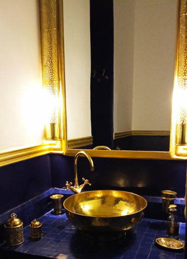 Bathroom 2, Riad Heklek, Marrakech