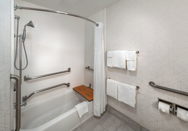 Bathroom 4, Holiday Inn Express WINNEMUCCA, Humboldt