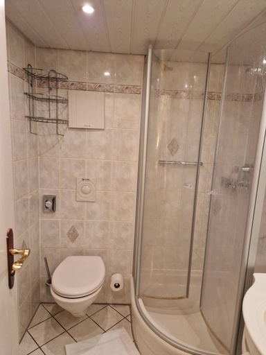 Bathroom 4, Hotel Garni Am Ellinger Tor, Weißenburg-Gunzenhausen