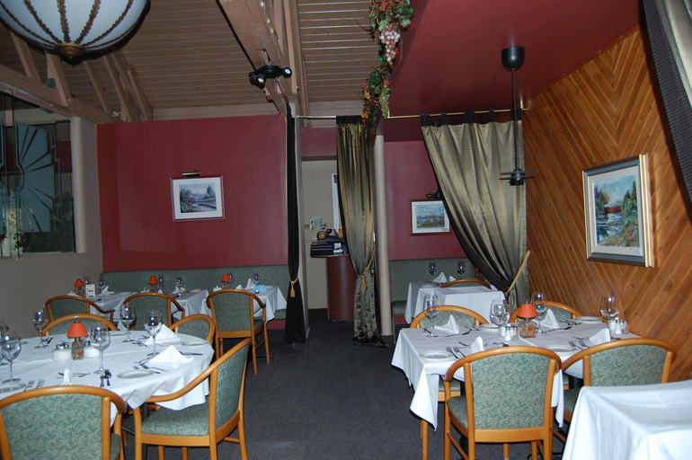 Food & Drinks 3, Auberge Godard, Antoine-Labelle