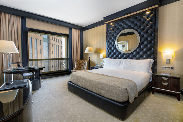 Bedroom 4, Fairmont Nile City, Bulaq