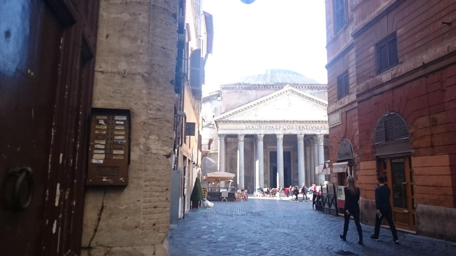 Others 2, Al Pantheon Con Thomas Mann, Rome