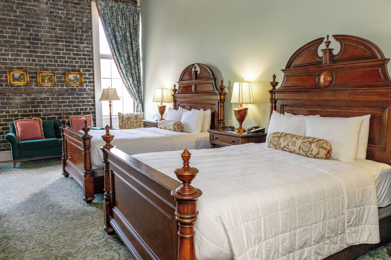Bedroom 12