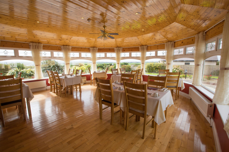 Food & Drinks 5, The Tides B&B