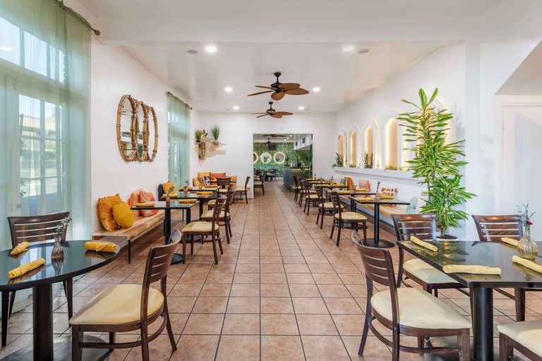 Food & Drinks 5, Best Western Plus Hill House, Kern