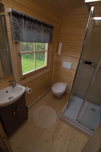 Bathroom 3, Bragdavellir Cottages, Djúpavogshreppur