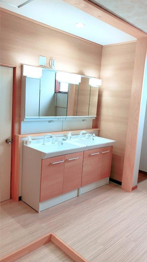 Bathroom 5, The Garden Hotel, Ichinomiya