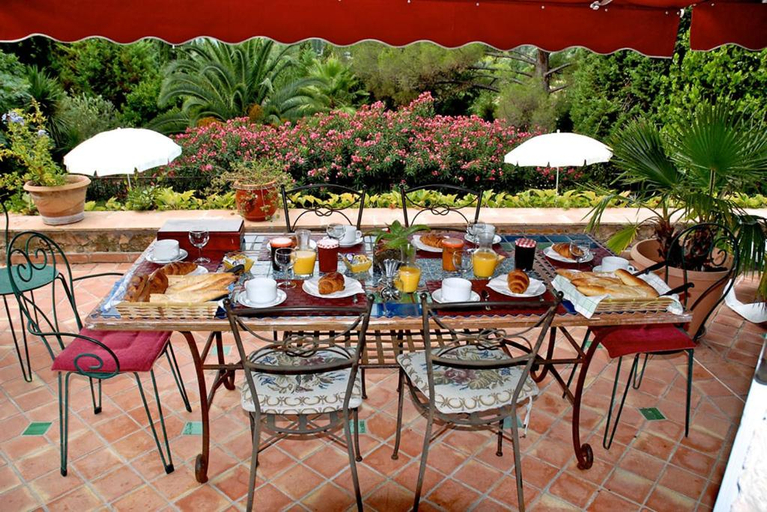 Food & Drinks 5, Chambres d'hotes Il Monticello, Alpes-Maritimes