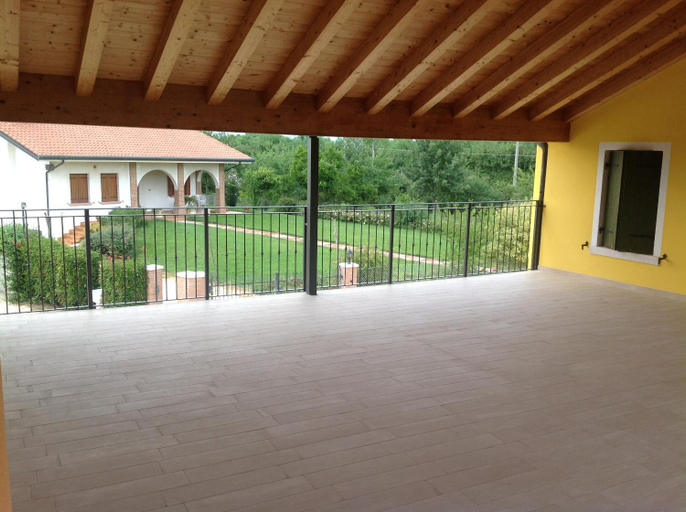 Others 4, Boschetto di Campagna, Treviso