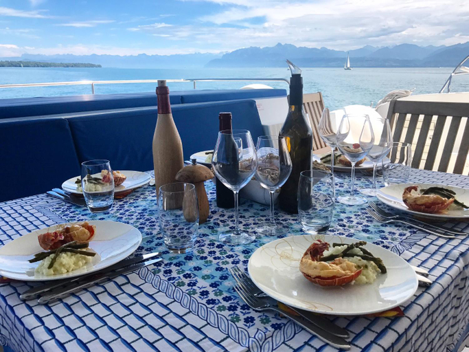 Food & Drinks 5, Floatinn Boat-BnB, Genève
