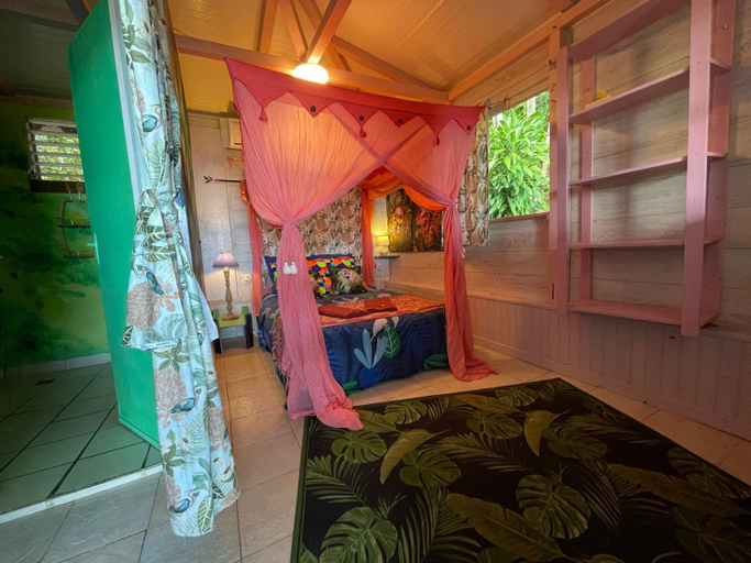 5, Le Nid Tropical, Bouillante