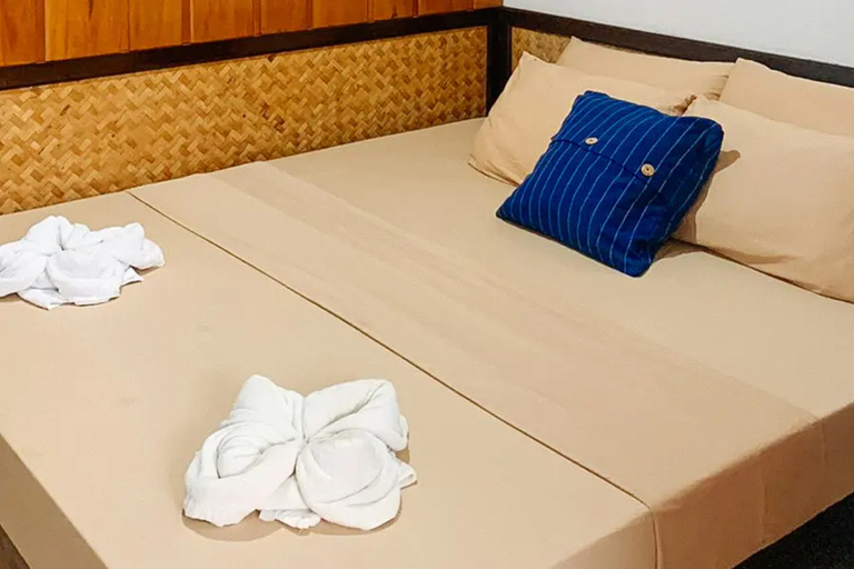 Bedroom 4, RedDoorz @ Tandikan Beach Cottages, El Nido