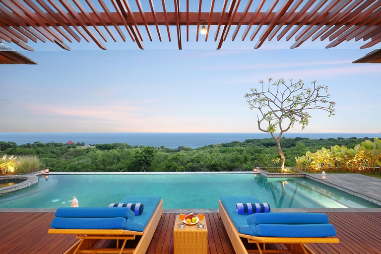 Swimming Pool 13