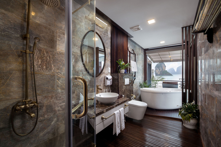 Bathroom 5, Amanda Luxury Cruise, Hạ Long