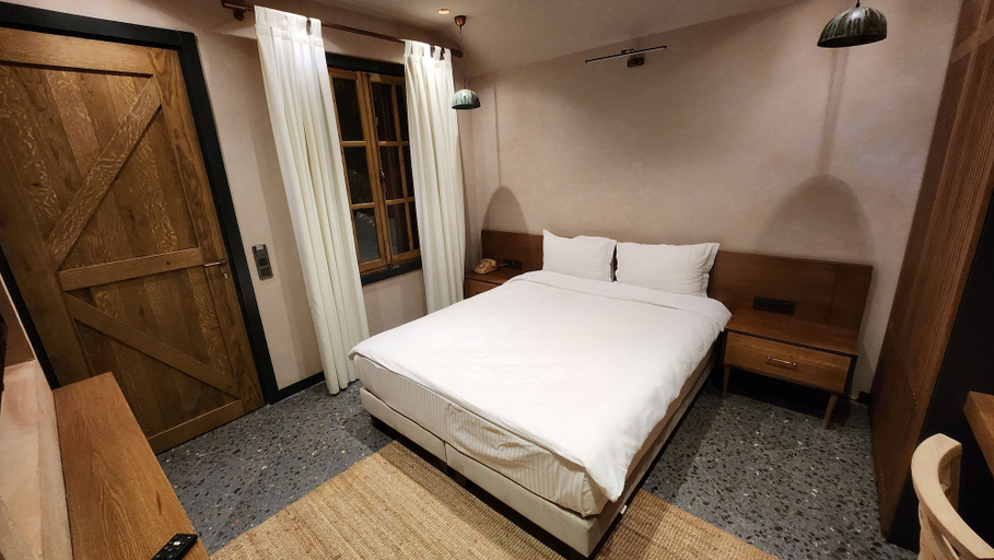 Bedroom 3, Otel Barry, Bornova