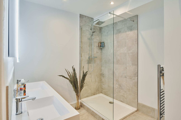 Bathroom 4, The Lansdowne, Gloucestershire