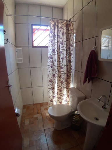 Bathroom, Pousada Natureza, São Thomé das Letras