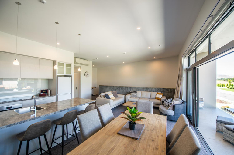 Others 5, Central Park Apartments, Central Otago