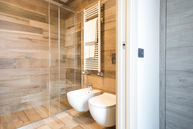 Bathroom 4, Hotel Baia Di Parv©, Lecco