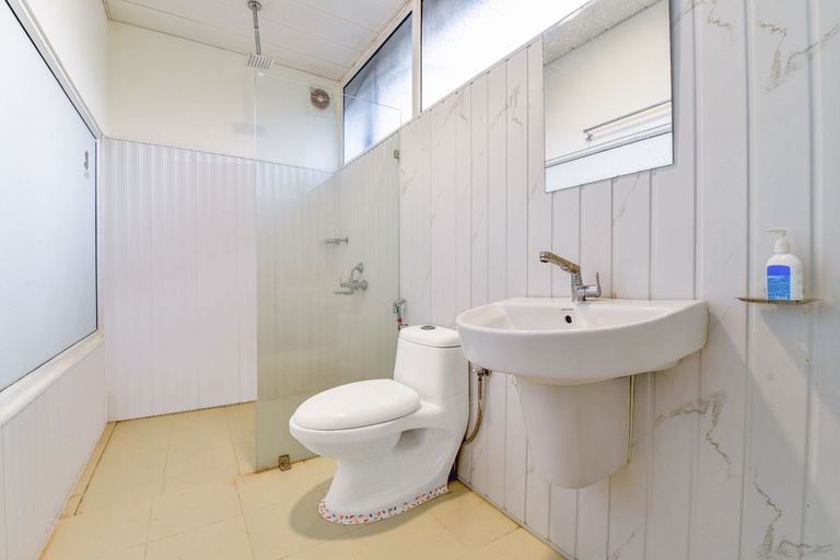 Bathroom 3, Fabhotel Bellini Morjim Resort, North Goa