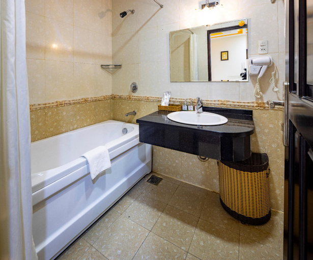 Bathroom 9