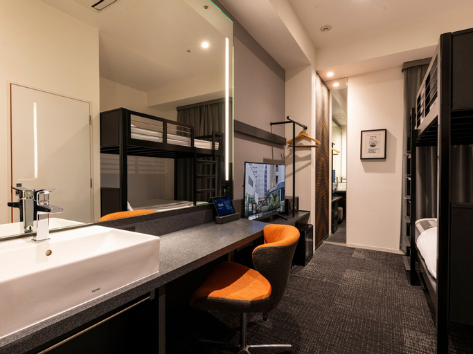 Bathroom 22