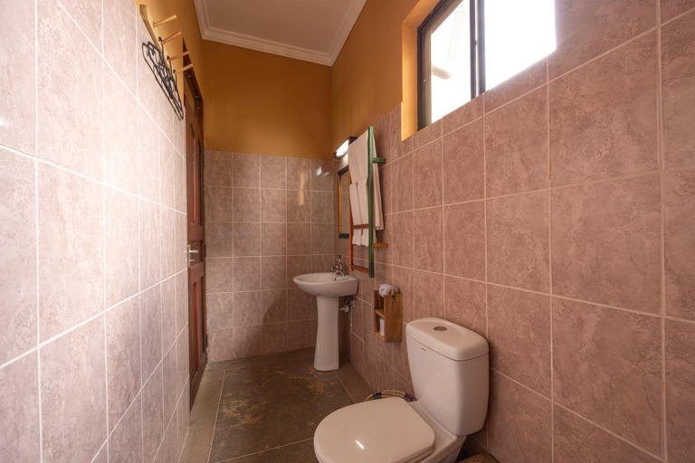 Bathroom 4, Africa Safari Arusha, Arusha