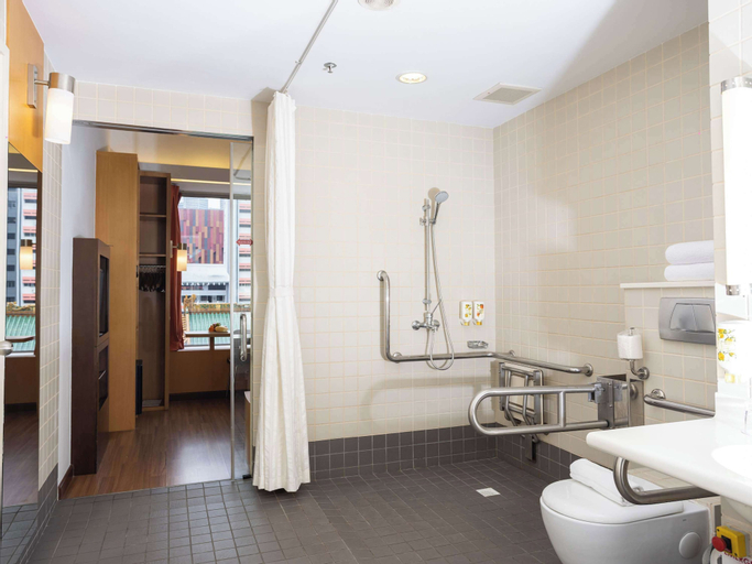 Bathroom 4