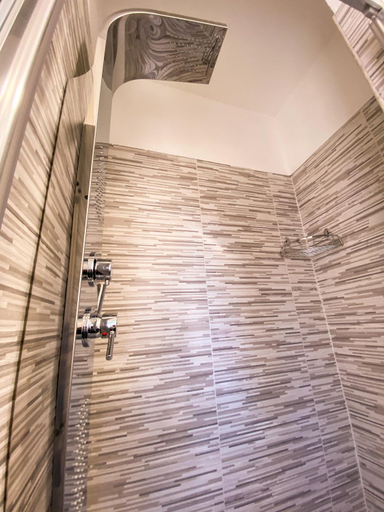 Bathroom 4, Abete Bianco - L'albergo del Natale, Cosenza