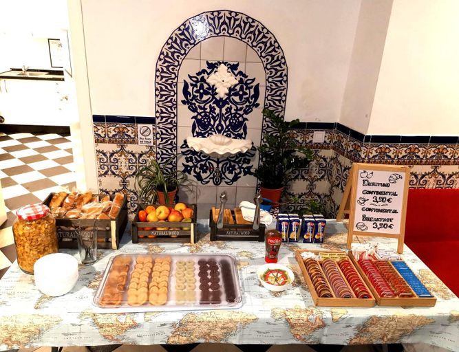 Food & Drinks 5, Hostel A2C, Sevilla