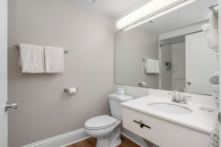 Bathroom 4, Naples Park Central, Collier