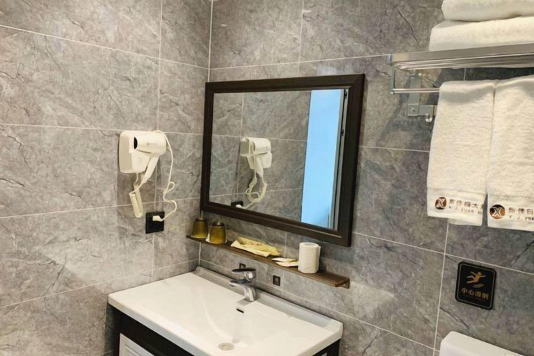 Bathroom 2, Xinjiayuan Hotel, Chenzhou