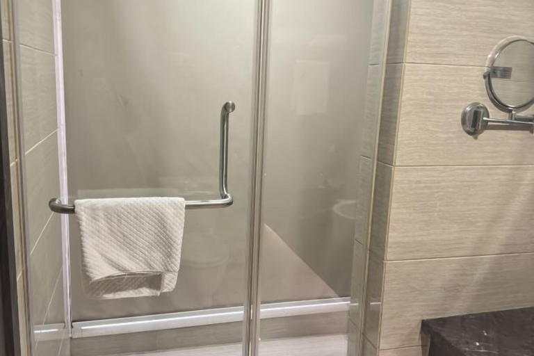 Bathroom 4, Jinjiang Haiyue Hotel, Dalian