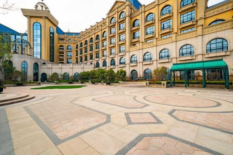 Exterior & Views 2, Fantawild Holiday Hotel, Zhengzhou
