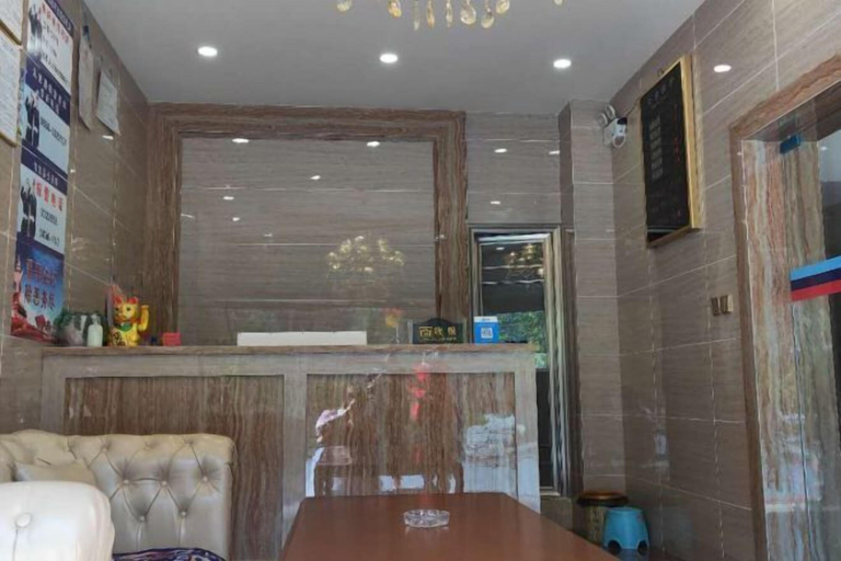 Others 4, Jiulongminghua Business Hotel, Garzê Tibetan