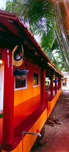Exterior 10