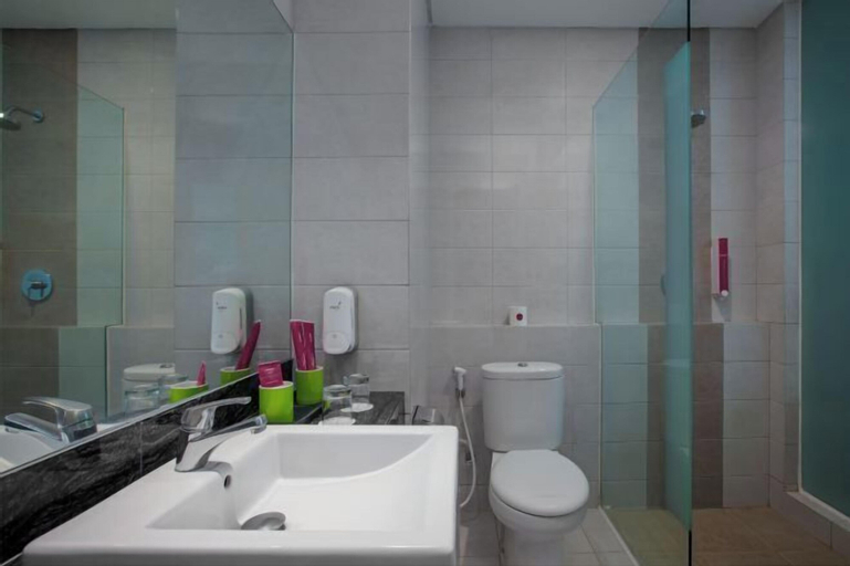 Bathroom 24