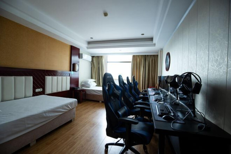 Bedroom 3, Yarui Holiday Garden Hotel, Suizhou Shi