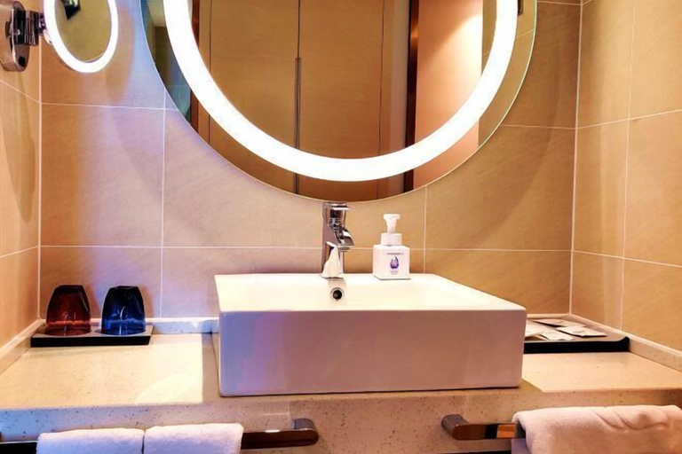 Bathroom, Zhongfa Hotel, Yueyang