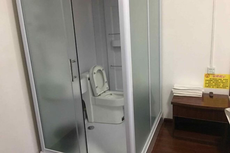 Bathroom, Modern Business Hotel, Qiandongnan Miao and Dong