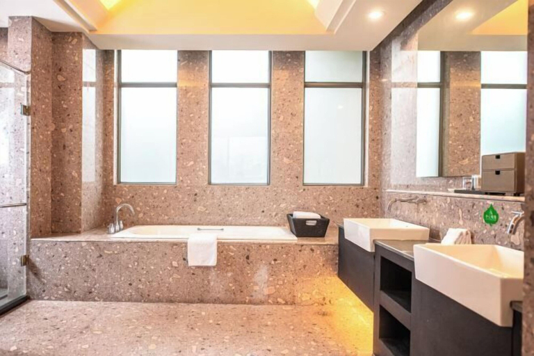Bathroom 4, Gingko Lake Resort Hotel Villa, Nanjing