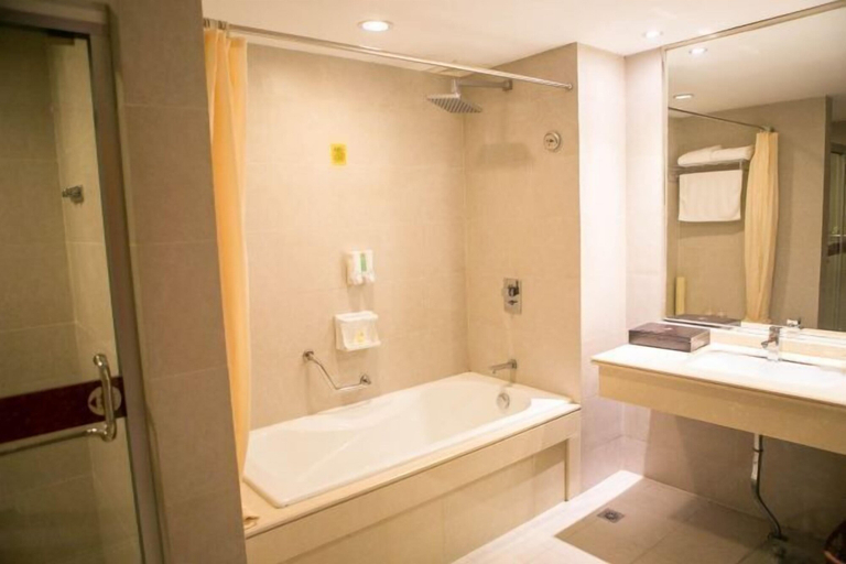 Bathroom 4, Taitan International Hotel, Shaoxing