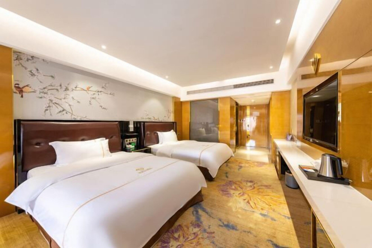 Bedroom 3, the Diamond Hotel, Mianyang