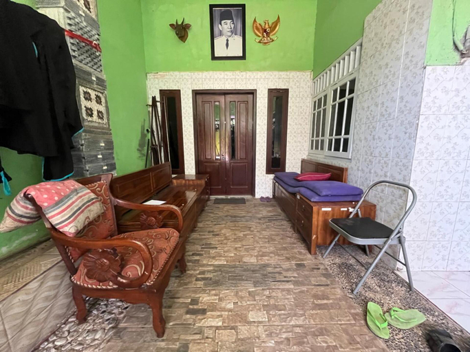 Public Area, SPOT ON 93999 Kost Ibu Joko Syariah, Malang